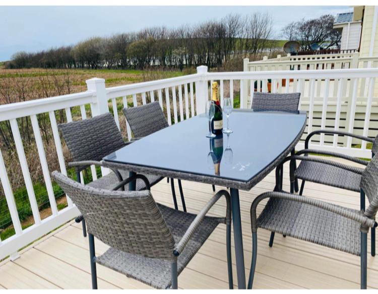 Ajl Caravan Rentals Turnberry Exterior photo
